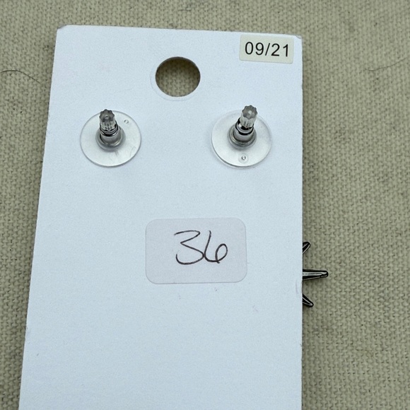 Express Crystal Starburst Earrings - Picture 4 of 6